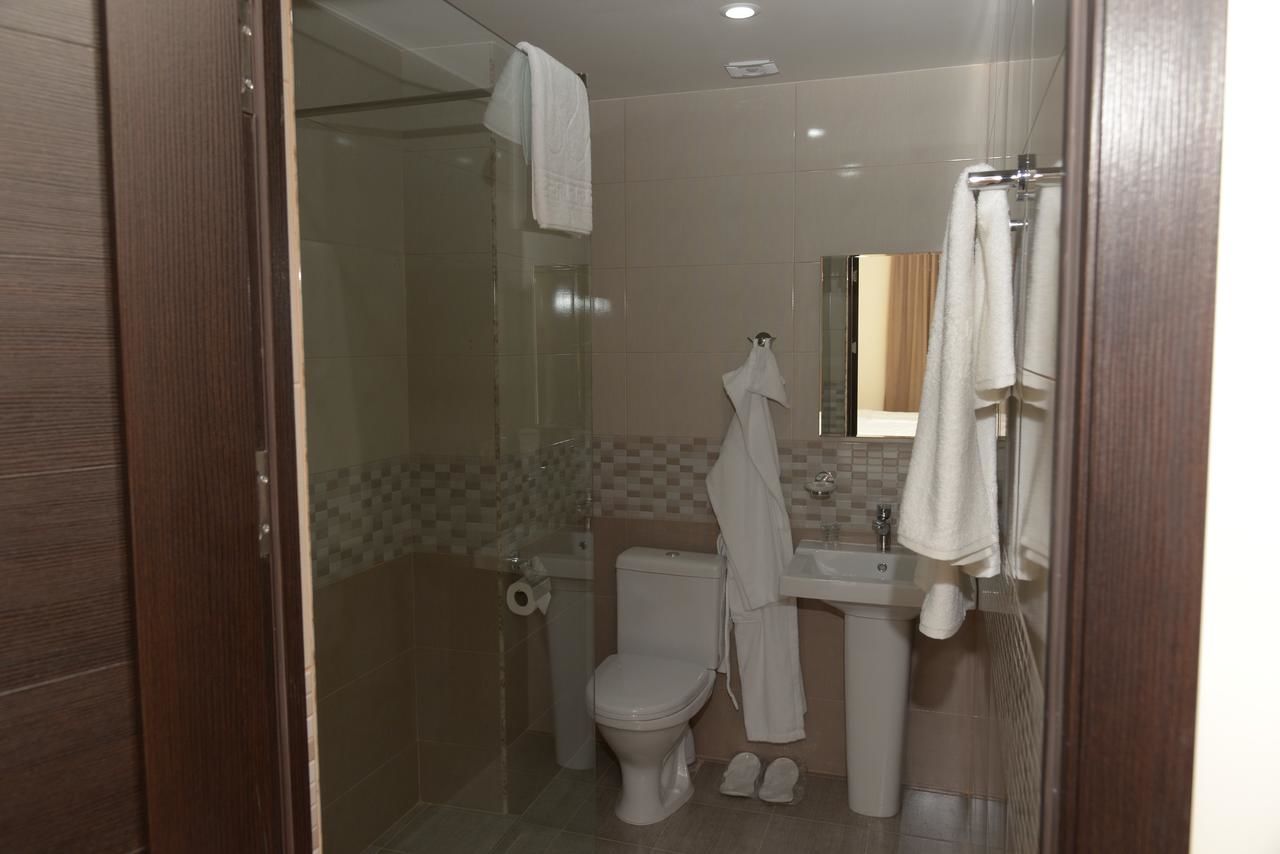 Отель Yerevan Centre Hotel Ереван-23