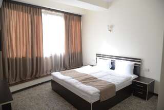 Отель Yerevan Centre Hotel Ереван Стандартный двухместный номер с 1 кроватью-1